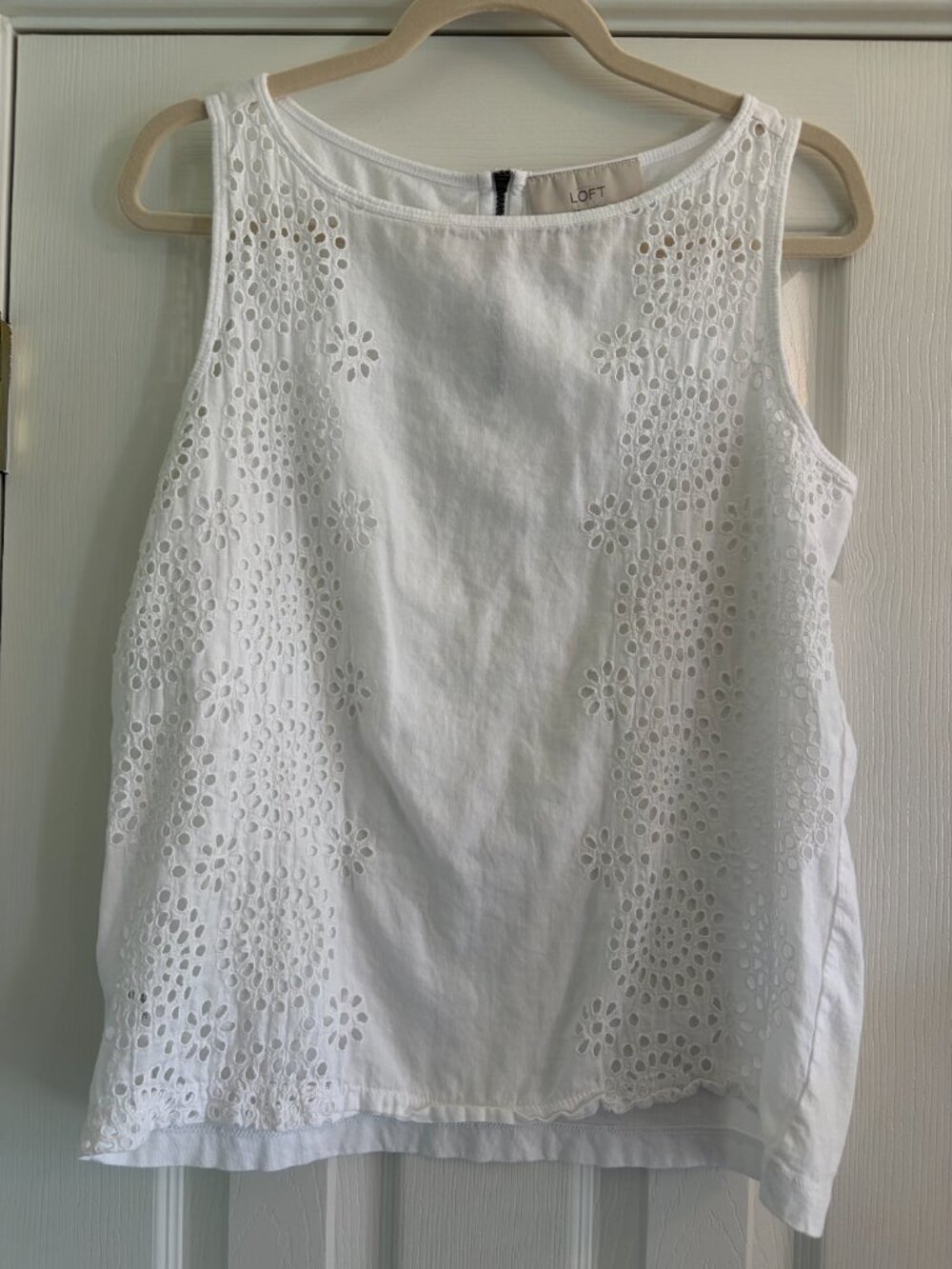 Loft Medium White Eyelet detail Sleeveless Tank - Picture 7 of 8